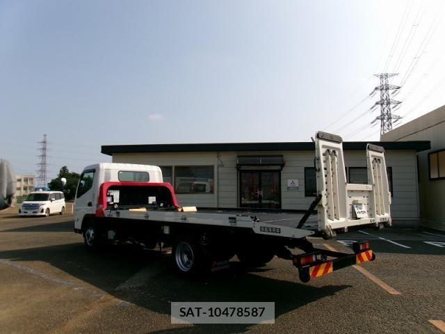 Mitsubishi CANTER 2024-10 8365029-8