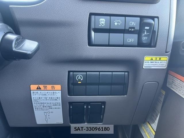 Mitsubishi CANTER 2026-04 8365032-18