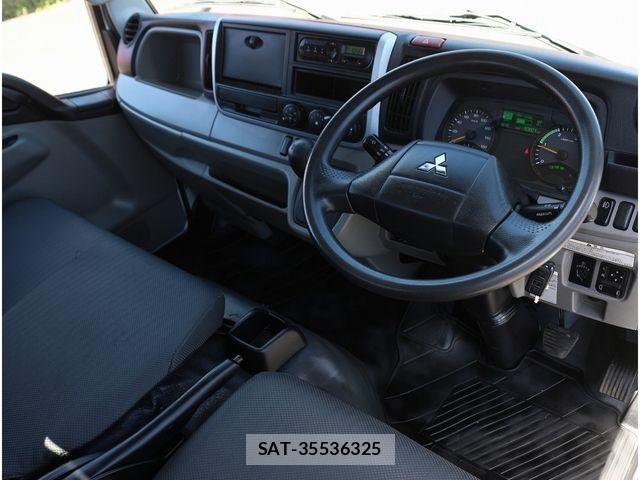Mitsubishi CANTER 2017-08 8365040-21