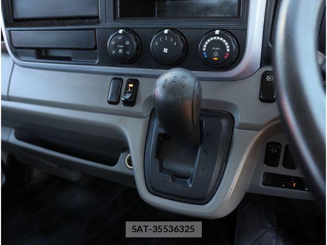 Mitsubishi CANTER 2017-08 8365040-25