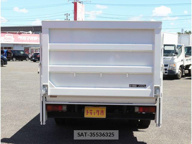 Mitsubishi CANTER 2017-08 8365040-6