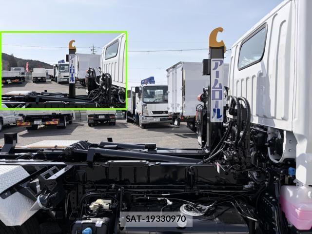 Mitsubishi CANTER 2026-02 8365035-11