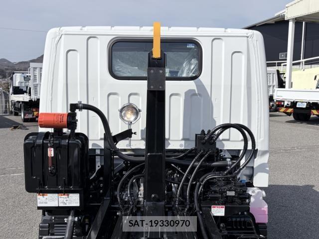 Mitsubishi CANTER 2026-02 8365035-14
