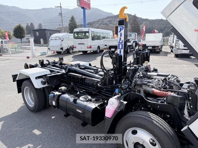 Mitsubishi CANTER 2026-02 8365035-26