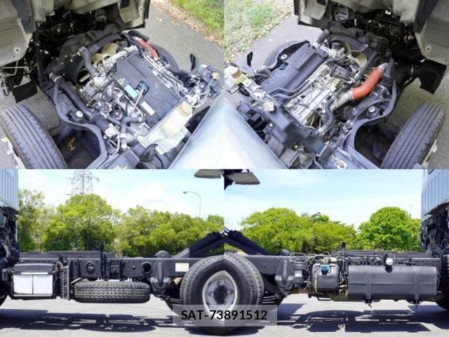 Mitsubishi CANTER 2017-06 8365041-14