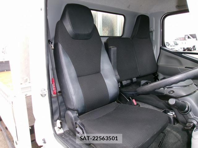 Mitsubishi CANTER 2023-08 8365038-11