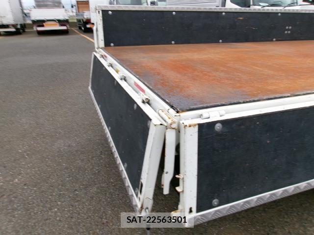Mitsubishi CANTER 2023-08 8365038-5