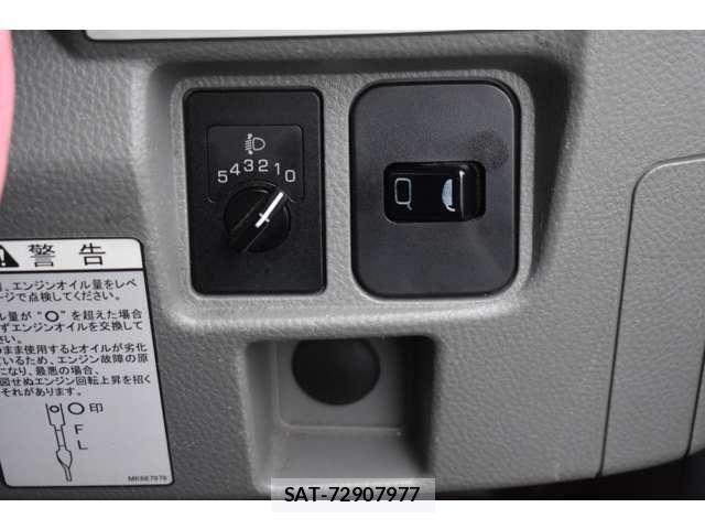 Mitsubishi CANTER 2016-12 8365044-17