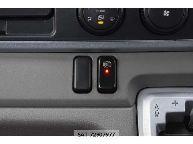 Mitsubishi CANTER 2016-12 8365044-19