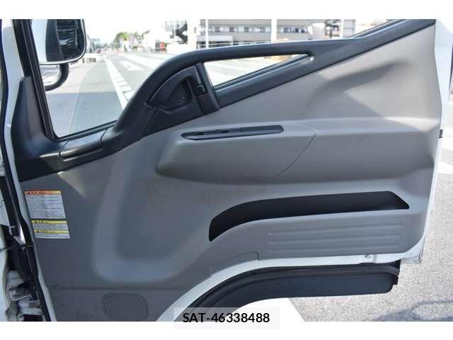 Mitsubishi CANTER 2021-06 8365043-7