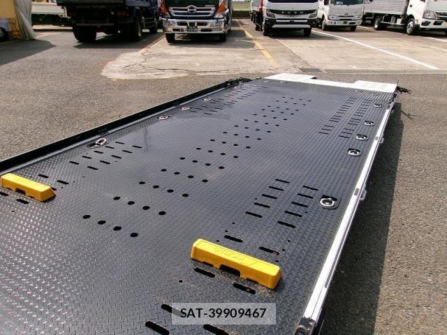 Mitsubishi CANTER 2024-09 8365027-13