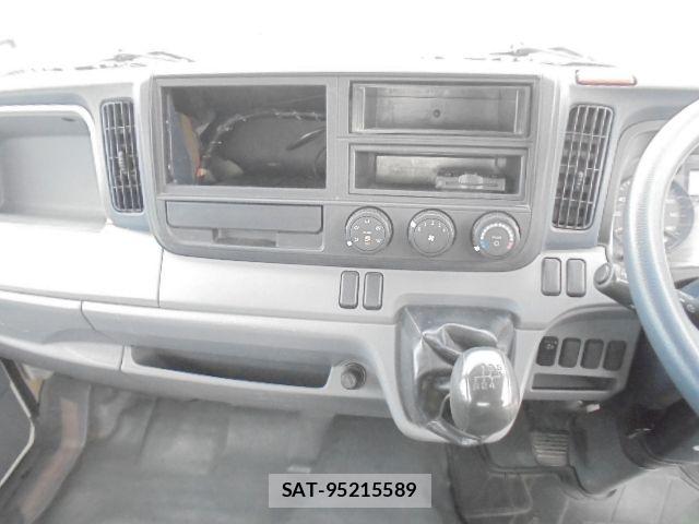 Mitsubishi CANTER 2015-11 8365042-12