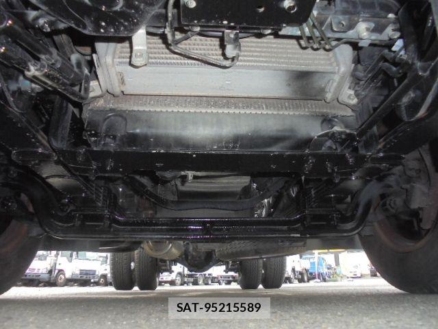 Mitsubishi CANTER 2015-11 8365042-19