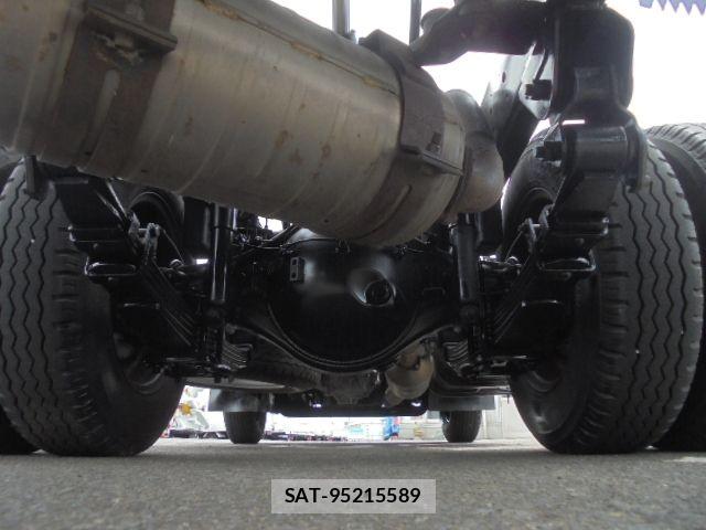 Mitsubishi CANTER 2015-11 8365042-20