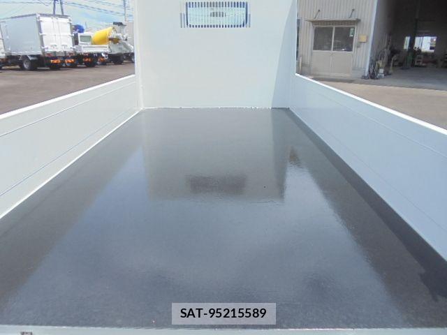 Mitsubishi CANTER 2015-11 8365042-28