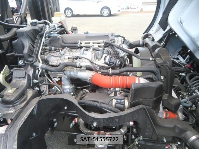 Mitsubishi CANTER 2026-06 8365033-11