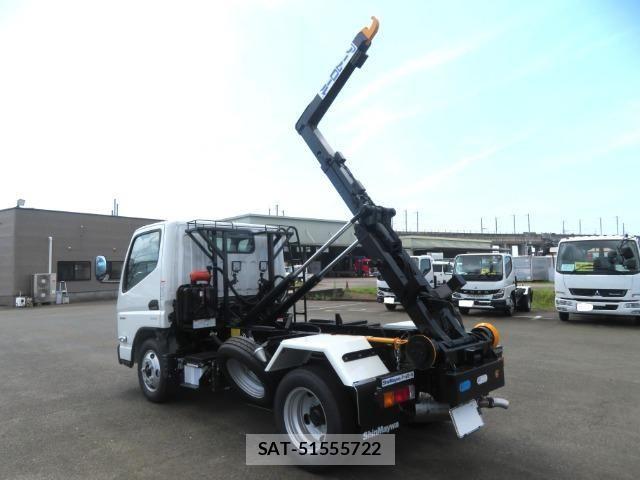 Mitsubishi CANTER 2026-06 8365033-25