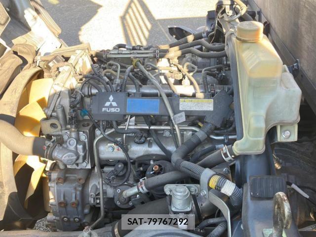 Mitsubishi CANTER 2014-01 8365047-14