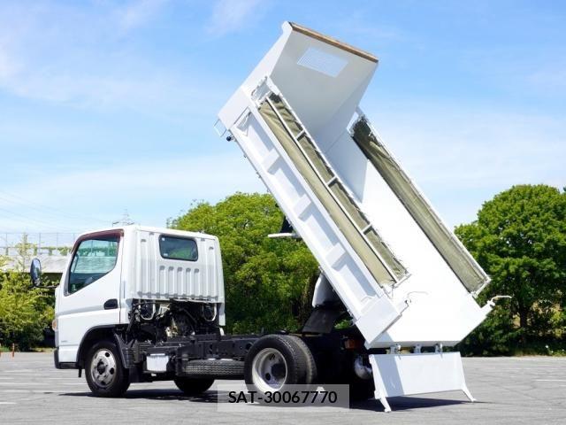 Mitsubishi CANTER 2017-06 8371512-10