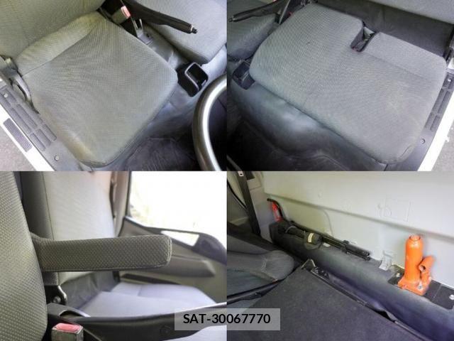 Mitsubishi CANTER 2017-06 8371512-27