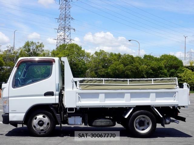 Mitsubishi CANTER 2017-06 8371512-7