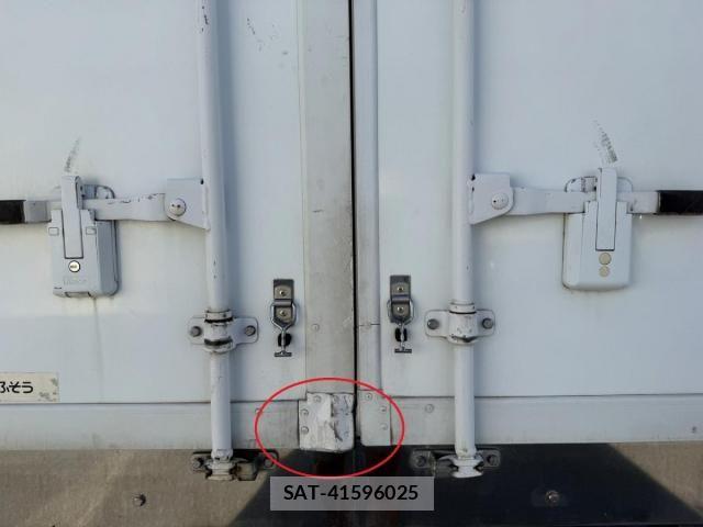 Mitsubishi CANTER 2017-08 8411528-17