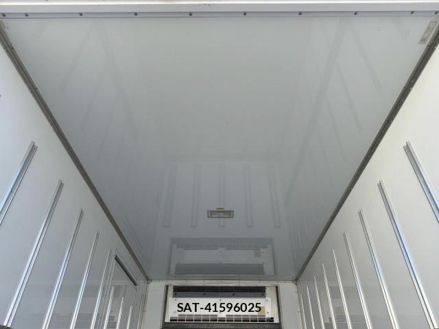 Mitsubishi CANTER 2017-08 8411528-21
