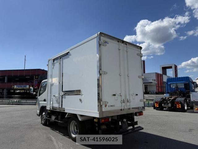 Mitsubishi CANTER 2017-08 8411528-5