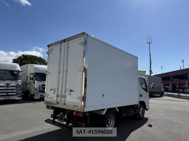Mitsubishi CANTER 2017-08 8411528-7