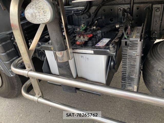 Mitsubishi CANTER 2011-09 8411542-12