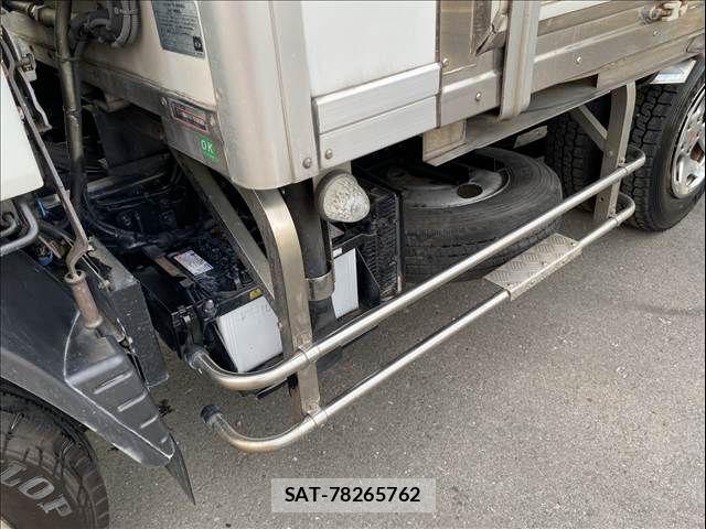 Mitsubishi CANTER 2011-09 8411542-25
