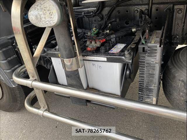 Mitsubishi CANTER 2011-09 8411542-26