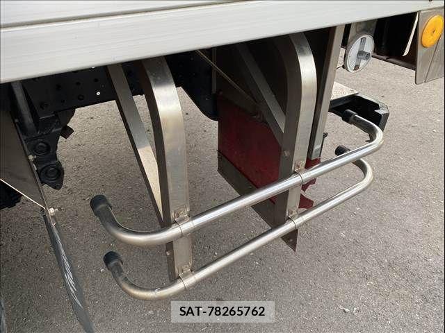 Mitsubishi CANTER 2011-09 8411542-28