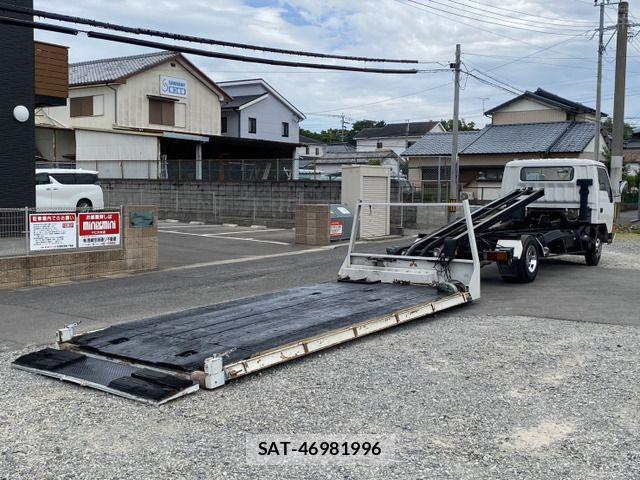 Mitsubishi CANTER 1993-09 8411533-1