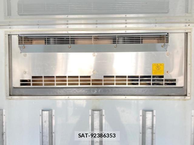 Mitsubishi CANTER 2018-06 8411531-9
