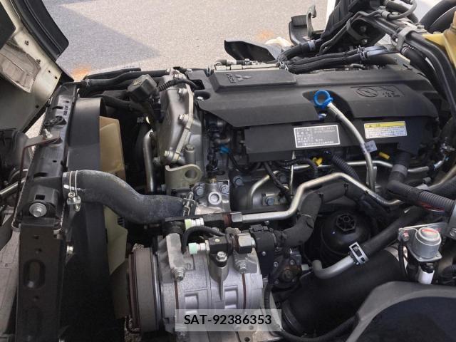 Mitsubishi CANTER 2018-06 8411531-13