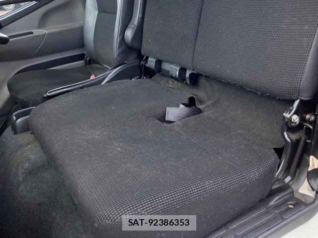 Mitsubishi CANTER 2018-06 8411531-16