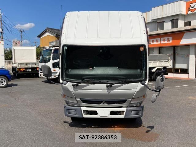 Mitsubishi CANTER 2018-06 8411531-20