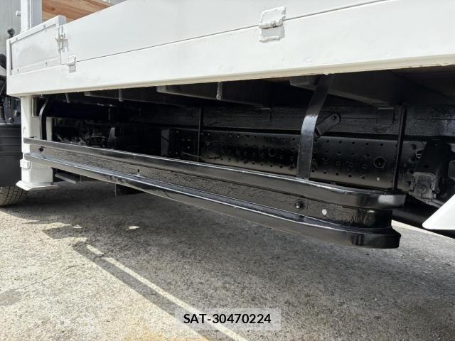Mitsubishi CANTER 2012-03 8411529-23