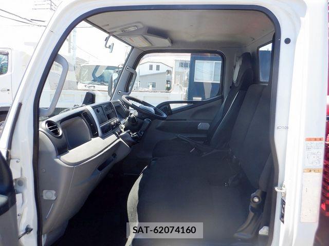 Mitsubishi CANTER 2018-09 8411530-13
