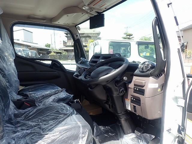 Mitsubishi CANTER 2026-04 8431803-9