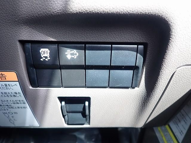 Mitsubishi CANTER 2026-04 8431803-15