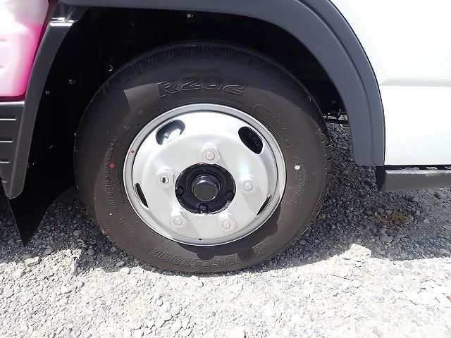 Mitsubishi CANTER 2026-04 8431803-26