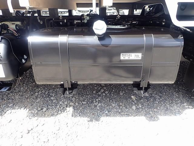 Mitsubishi CANTER 2026-04 8431803-7