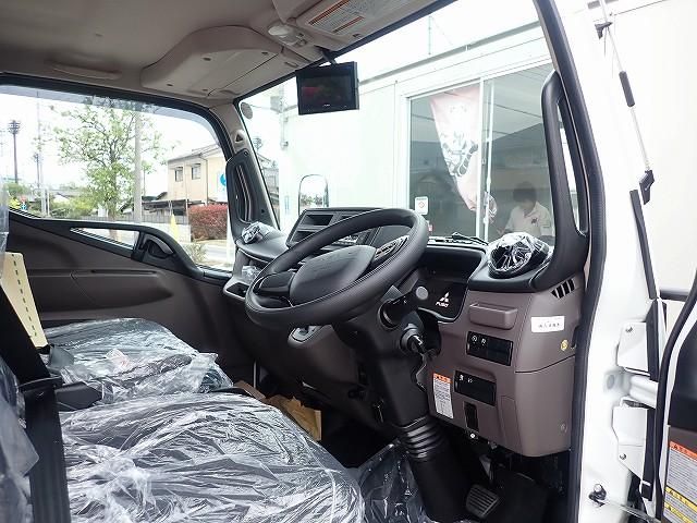 Mitsubishi CANTER 2026-04 8431802-9