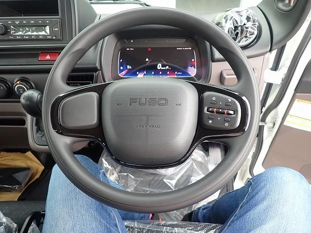 Mitsubishi CANTER 2026-04 8431802-20