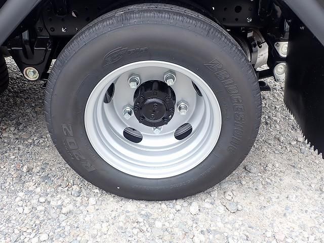 Mitsubishi CANTER 2026-04 8431802-26