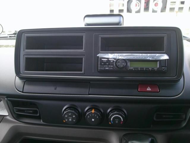 Mitsubishi CANTER 2026-04 8431799-20