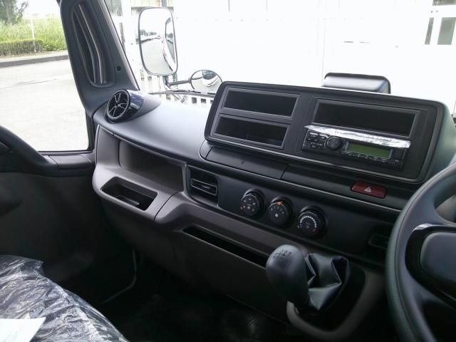 Mitsubishi CANTER 2026-04 8431799-21