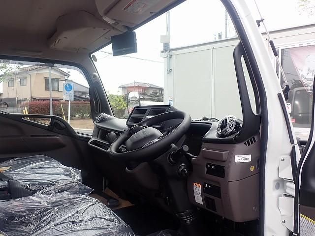 Mitsubishi CANTER 2026-04 8431797-9